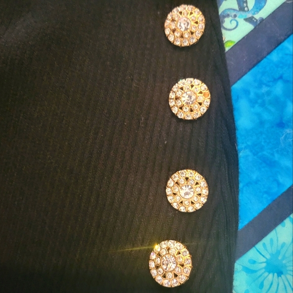 Tahari black knit Ribbed sweater with rhinestone button detail. Size Medium. - Picture 3 of 4